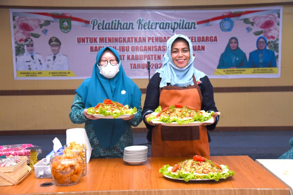 Pelatihan Keterampilan untuk Perempuan: Modal Utama Pemberdayaan di Tingkat Desa