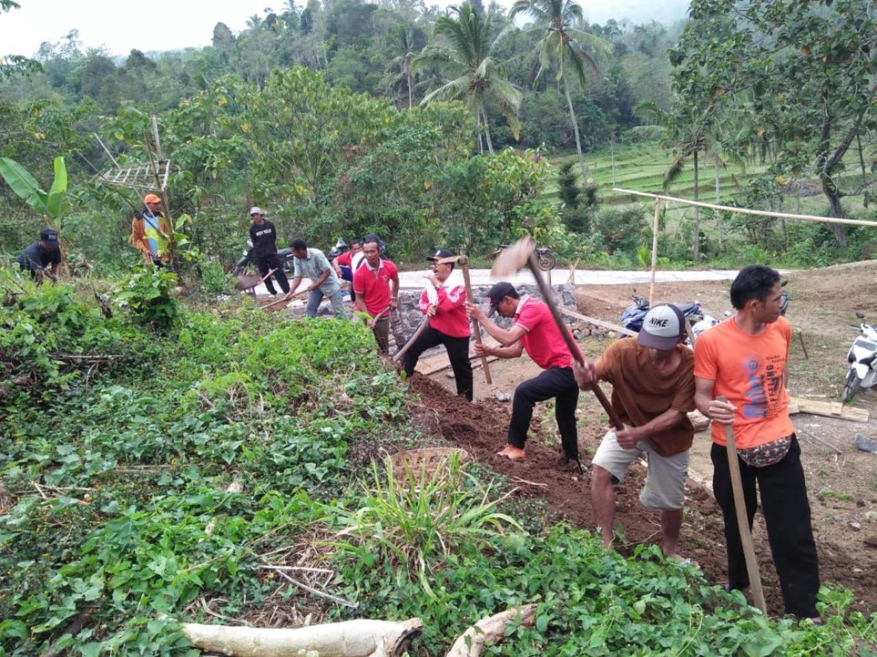 Ayo Berbagi: Desa Mulawarman Mendorong Kebiasaan Gotong Royong untuk Kesejahteraan